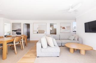 Columbia Beachfront Apartments on Rainbow Bay - 8