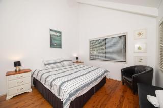 Valley Cottage - 1