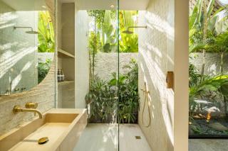 Villa Via Canggu - 1