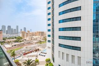 Charming 1BR Apartment at Ocean Heights Dubai Marina by Deluxe Holiday Homes - Dubai - 5