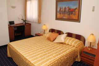 Hotel Vila Tina - 3