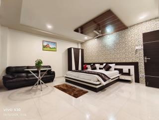 Hotel Tulsi Inn - Rājula - 3