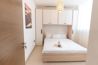 Cozy 2-Bedroom Apartment- Luxurious Living - Dubai - 1