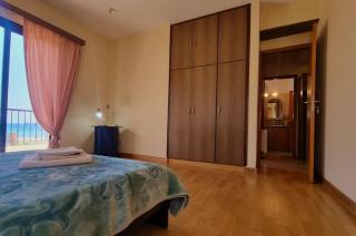 Seaview 2BR Retreat by the Ocean - Larnaca - 7