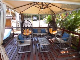 Urban Glamping Tranquil International Backpacking Village - St Lucia - 6