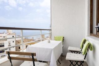 Prime Location 2-Bedroom Apartment with Seaviews in Torremolinos - Torremolinos - 9