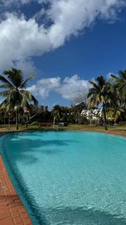 3bedroom house, pool & garden! - 1