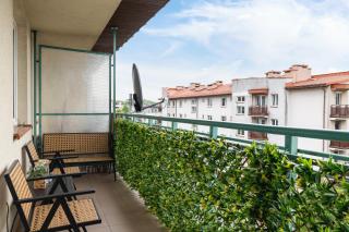 Cozy Apartment with Parking in Kraków by Noclegi Renters - Cracovia - 3