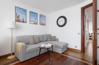 Cozy Apartment with Parking in Kraków by Noclegi Renters - Cracovia - 2