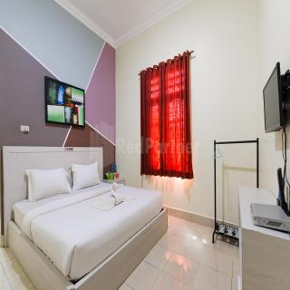 Hotel 78 Parapat Mitra RedDoorz - Parapat - 8