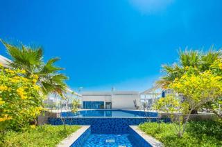 Seaside Serenity Apartment - 8