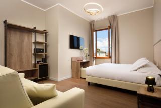 Essence Hotel - Florence - 7