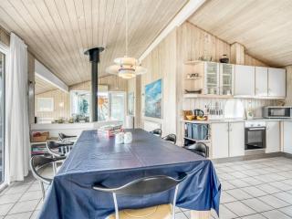 Holiday Home Lillesol - 425m from the sea by Interhome - Hjørring - 5