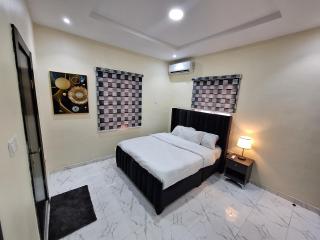 Royal Beds - 1