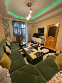 Cozy apt with a spacious sofa for a long stay - 9