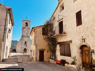 Location Saisonnière Briançonnet - 7