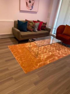 Inviting 4-Bed Apartment in Dartford - 5