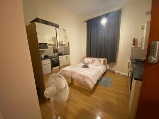 Beautiful Studio flat close to central London - 0