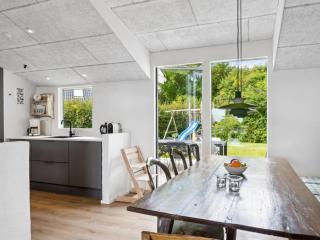 Holiday Home Svenn - 300m from the sea by Interhome - 7