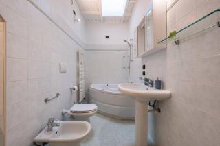 [Jacuzzi & Free Parking] 15 min to Arena - 9