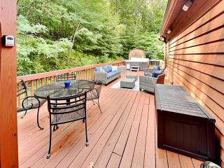 Hillside Hideaway - 2