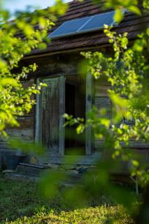 Deda Vinko Off Grid Cabin - 7
