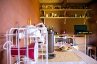 Deda Vinko Off Grid Cabin - 4