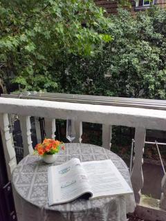 Shanghai Historical Forest Cabin loft With Balcony at second floor near middle Huaihai road - 8