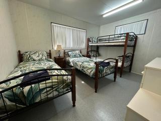 Leander Reef Holiday Park - Port Denison - 5