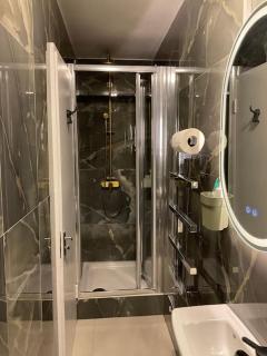 Studio4 Stylish Modern Studio with Luxe Amenities Near Olympia - Londra - 6