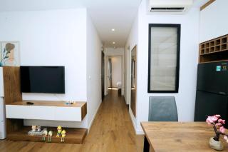 King size accommodation on tay ho street - 1