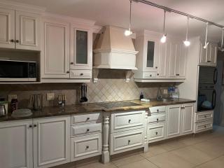 Beautiful Penthouse In South Coast, Margate - Margate - 1