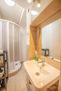 Cozy apartment close to Palmovka - Prag - 6
