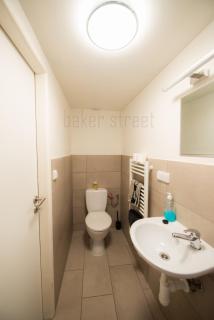 Storey apartment close to metro Palmovka - Praga - 9