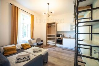 Storey apartment close to metro Palmovka - Praga - 0