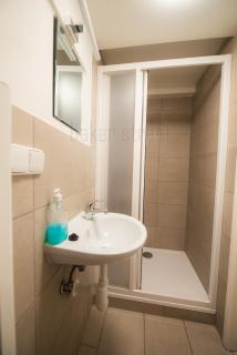 Storey apartment close to metro Palmovka - Praga - 7