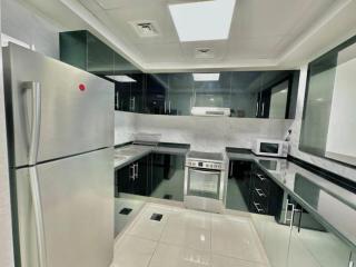Majestic Tower - Dubai - 8