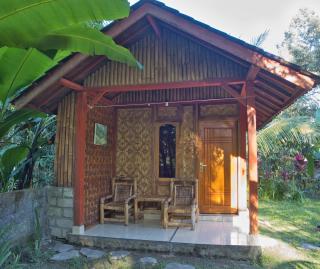 Tereng Wilis Jungle Inn - Tetebatu - 1