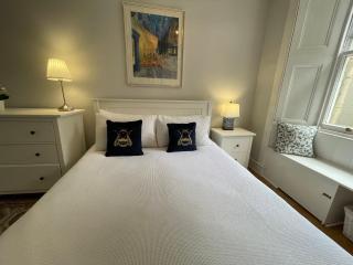 14B Howard Place - 5