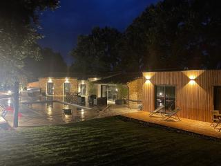 Villa Kélou, piscine, sauna et spa, proche gorge de l ardeche - Bourg-Saint-Andéol - 0