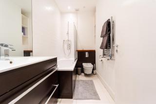 Spacious Apartment with a balcony in Prime Location in Farringdon - Londra - 8