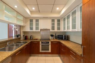 Stylish 1BR in BLVD Central, Great City Access - Allsopp & Allsopp - Dubai - 2