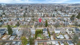 The Huron Charmer-4 BD and Yard - 2