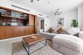 Spacious 1 BR Apartment Near - Dubai - 9