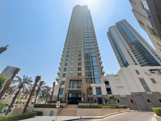 Spacious 1 BR Apartment Near - Dubai - 2