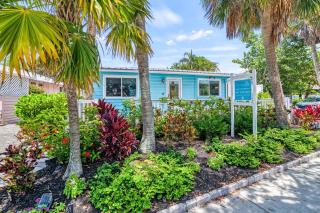 Toes in the Sand - 113 - 1