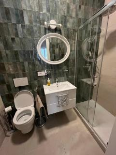 A Slice of Riviera - 3