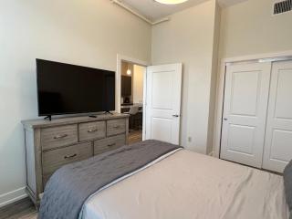 Strongback Suite 205 - 7