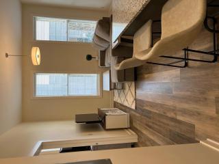 Strongback Suite 205 - Adrian - 2