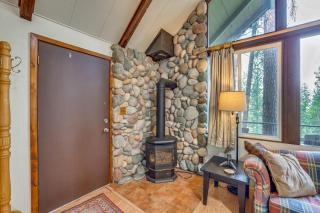Hillside Hideaway Warm and Cozy Terrace Lakes Cabin - Crouch - 6